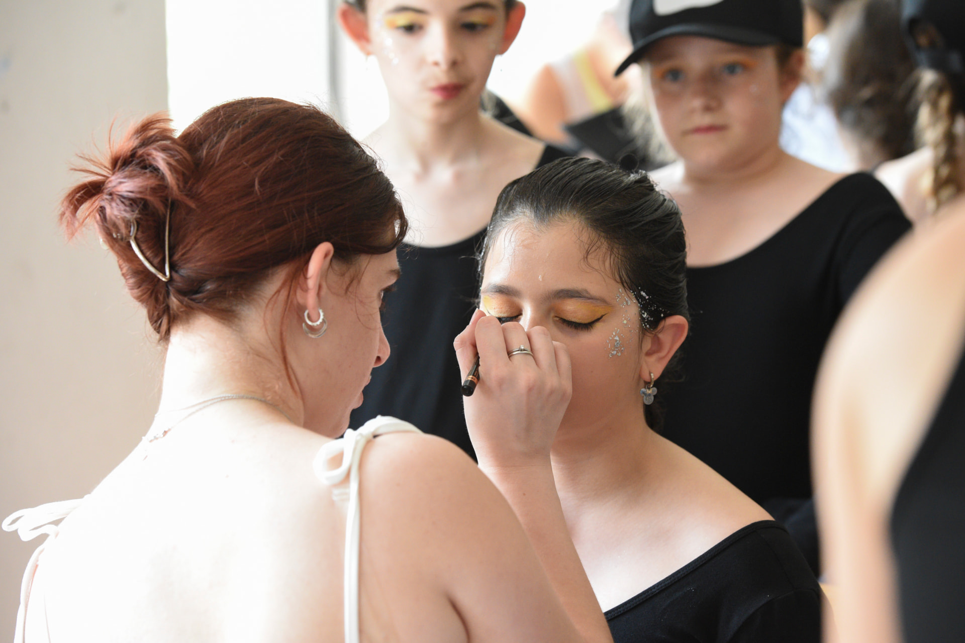 Backstage: preparazione trucco prima dello spettacolo